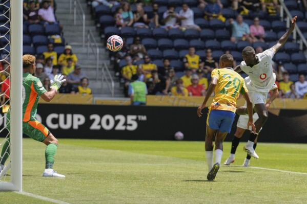 2025年國際足聯世界杯：多特蒙德4-3險勝森多萬，國際米蘭獲得浦和紅鉆