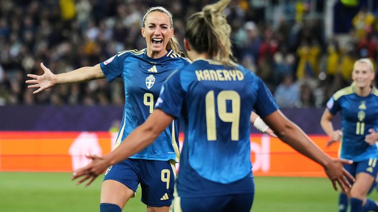 瑞典女足3-0擊敗波蘭，成功晉級2025年歐洲女足公開賽四分之一決賽